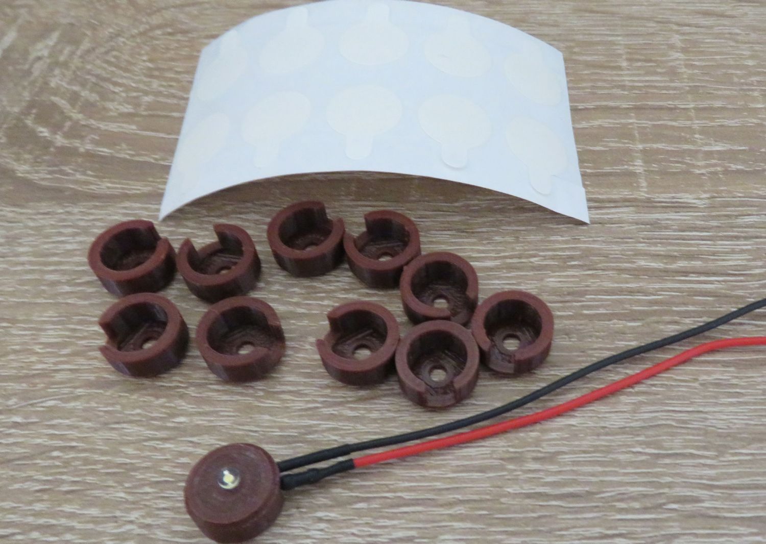 Building Light Holders - brown - pack of 10